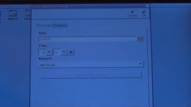 Angstrom Linux on Toshiba G900 смотреть онлайн