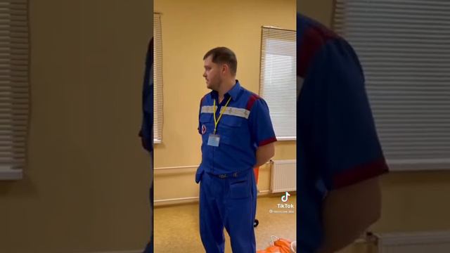 что делать если подавился ребёнок??? смотреть онлайн