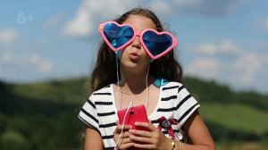Как начать снимать видео вместе с ребёнком? Обратная сторона успеха детей-видеоблогеров