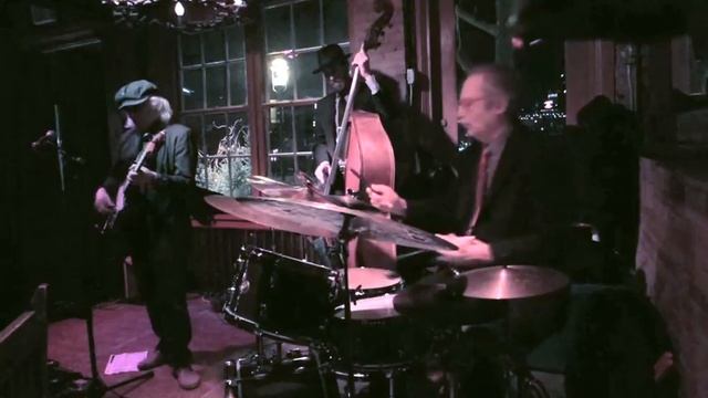 Parisota Trio at the Aster Cafe 02.11.18 смотреть онлайн