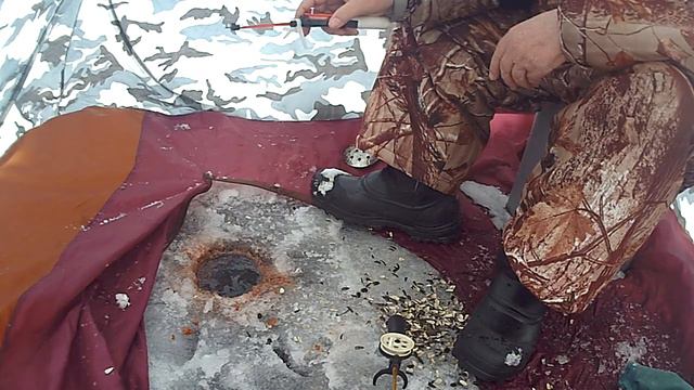 на пруду в глухозимье.(Юрюзанский пруд) смотреть онлайн
