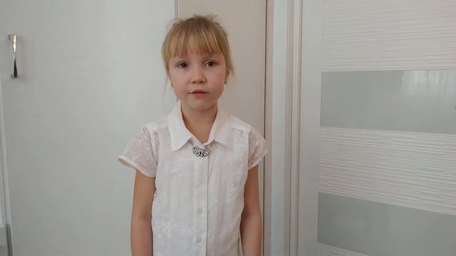"Ветеран продаёт ордена" (А. Жуков) читает Головченко Анна 2 класс СШ 2100 смотреть онлайн