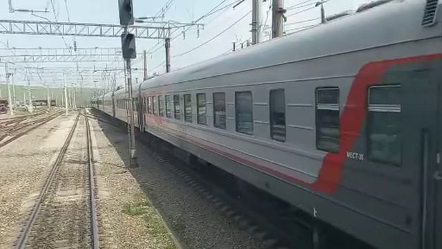 Электровоз ЭП1М смотреть онлайн