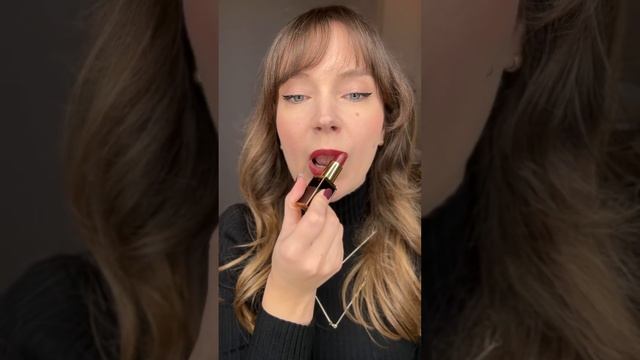 My favorite Tom Ford lipstick ? perfect for winter months ❄️ смотреть онлайн