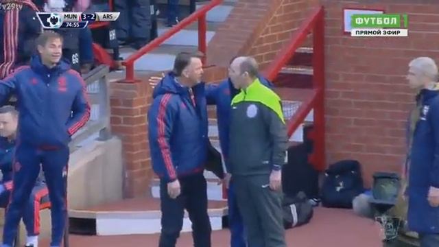 ЖЕСТЬ! ЛУИ ВАН ГАЛ УПАЛ | МЮ- АРСЕНАЛ 28.02.16 смотреть онлайн