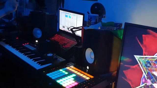 Francesco Malaguti's EDM quarantine Live-Set - Part One: "Maximus" смотреть онлайн