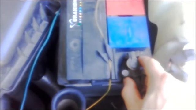 Почему нельзя снимать массу аккумулятора при включенном моторе смотреть онлайн