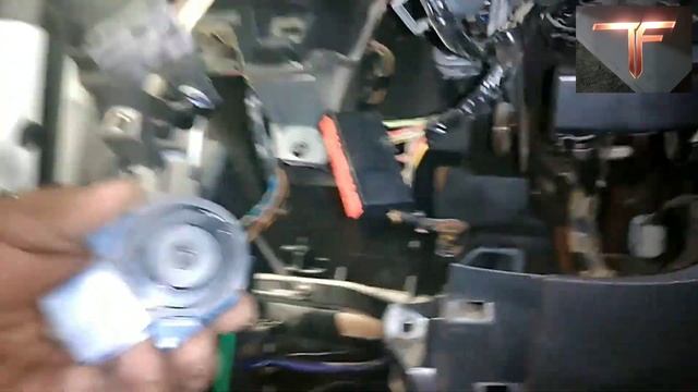 Swich Ford focus, 2010 falla y marca trasmisión dañada mira la sensillo razón. смотреть онлайн