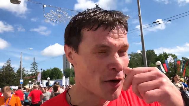 Работники СХК пробежали марафон в Томске смотреть онлайн