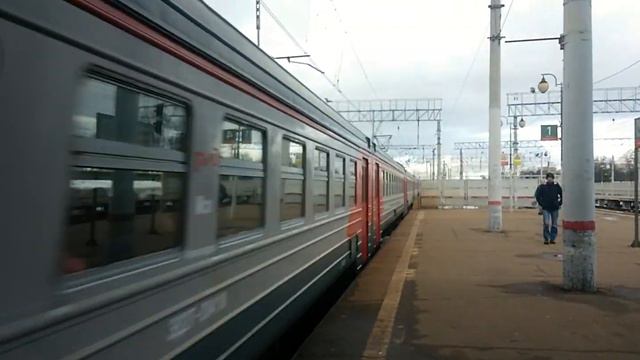 ЭД2Т-0041 Имени Героя Советского Союза Зои Космодемьянской На станции Пушкино смотреть онлайн