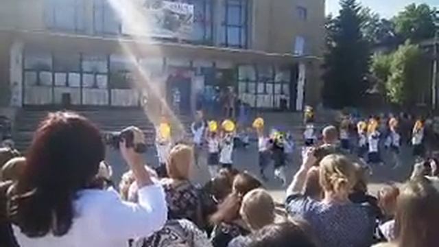 Выступление на последний звонок!! смотреть онлайн