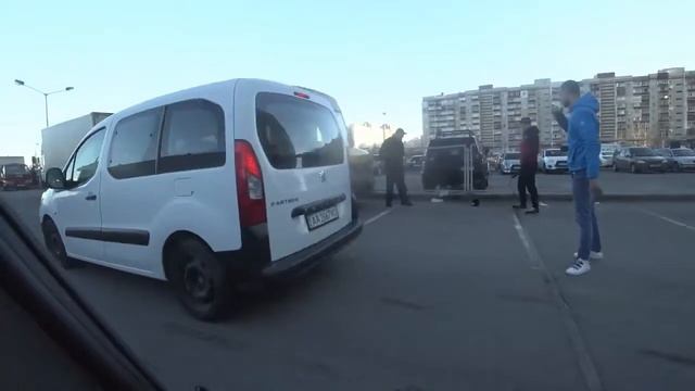 Мопс на стреле с Мартыненко смотреть онлайн