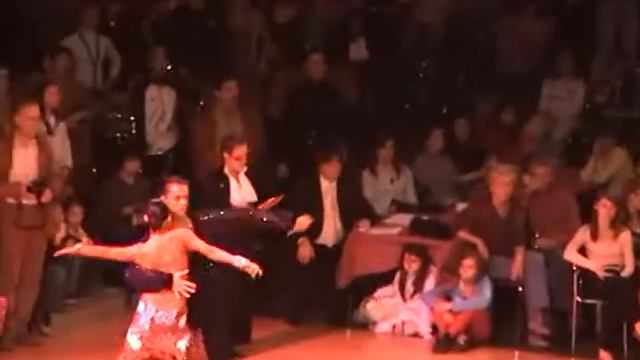 Roman Kovgan & Marina Sergeeva. IDSF World Youth Latin 2006. Samba. 1/8 смотреть онлайн