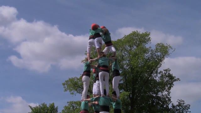 The Castellers of Vilafranca in Salisbury, England смотреть онлайн