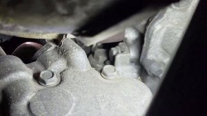 Снимаю гениратор с Пежо 508 1,6 hdi