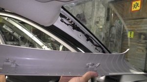 How to remove the A-Pillar trims Skoda Octavia MK3