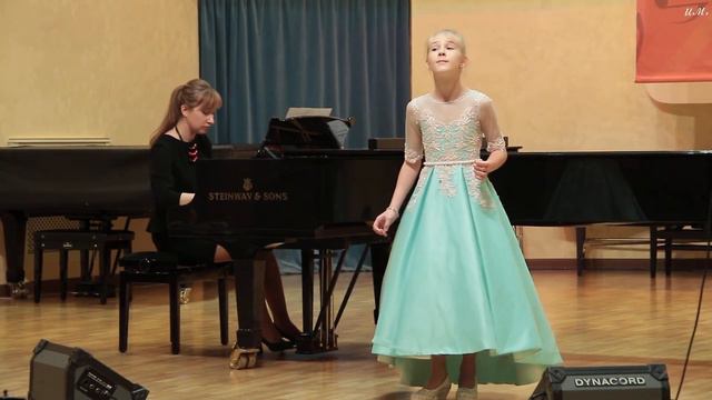 Жаворонок. М. Глинка, Н. Кукольник. Исп. Соня Головина смотреть онлайн