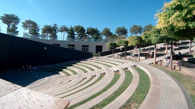 Амфитеатр в Краснодаре. Цветы и фонтаны тоже/Amphitheater in Krasnodar and main street. смотреть онлайн