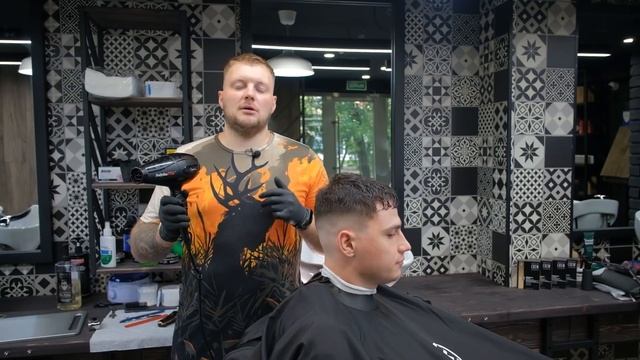УРОК ПО СТРИЖКЕ/ Как сделать идеальный кроп / Как правильно стричь мужские волосы? #2 смотреть онлайн