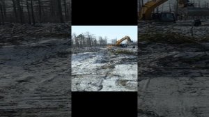 Коллега хотел покинуть кадр 😅 Colleague wanted to leave the frame 😅