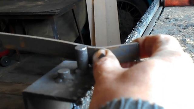 Как сделать совок , простое изделие из металла . смотреть онлайн