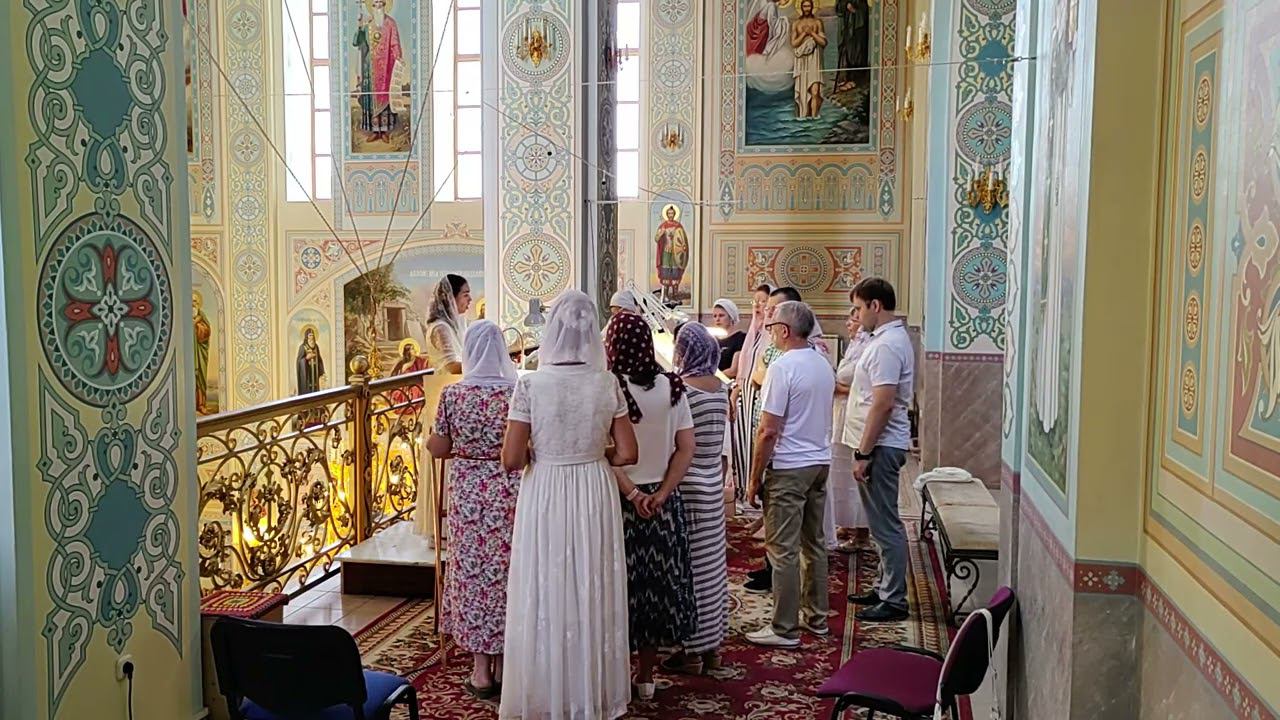 Первый и второй антифоны праздника Преображе́ние Госпо́дне. Регент Е. Артюхова. смотреть онлайн
