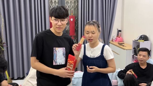 [VIDEO #2024] Tôi Lì Xì Đầu Năm Cho Cả Team Ping Lê - Ai Sẽ Nhận Được 500k!? | Giáp Thìn 2024 смотреть онлайн