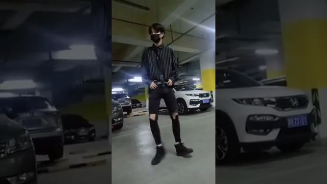 Oh Nanana Shuffle Dance Version/Tik Tok China/Douyin