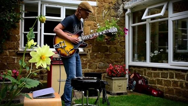 "PATRICIA'S GARDEN JAM" by TOBY LEE смотреть онлайн