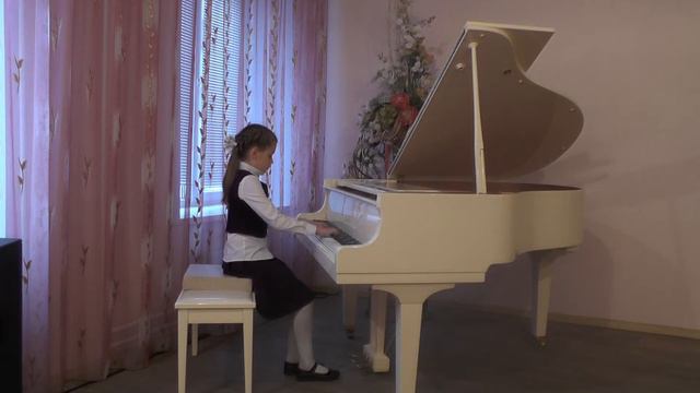 Савчук Варвара, 8 лет, 2 класс XII Открытый фестиваль фортепианных отделений "Играем на рояле" смотреть онлайн