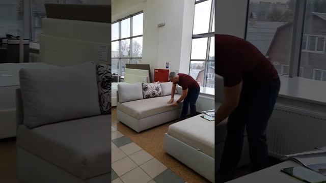 Очень удобная тахта. смотреть онлайн