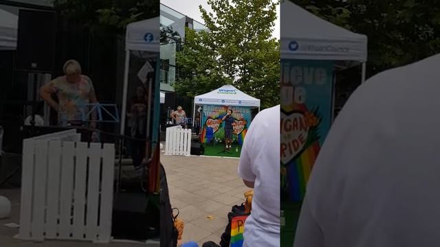 Karate Galactic -The Definition of Autism (live at Wigan pride 18) смотреть онлайн