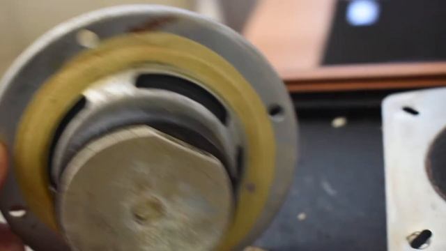 Wharfedale Linton 3 - A Look Inside смотреть онлайн