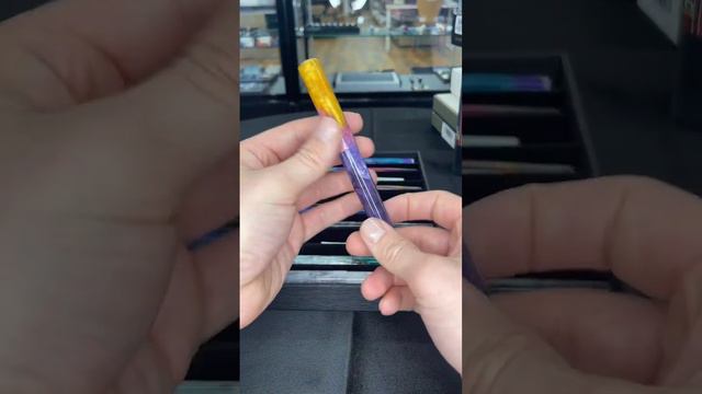 What's New In The Pen World? смотреть онлайн
