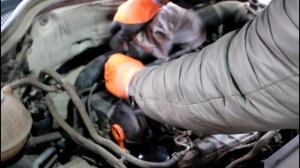 Замена свечей зажигания на Volkswagen Tiguan 2,0 Фольксваген Тигуан 2009 год