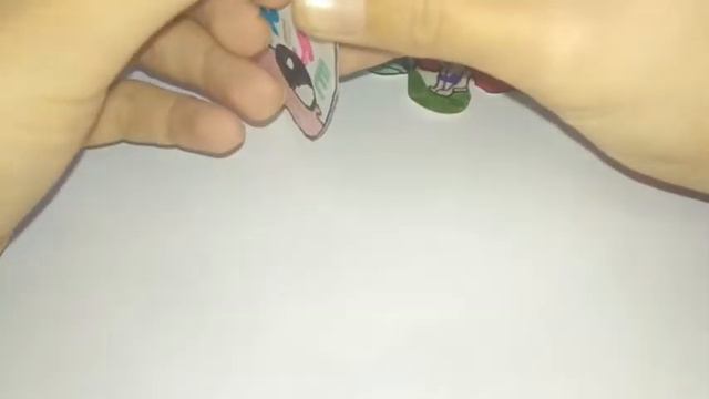 распаковка бумажный Киндер сюрприз💖 смотреть онлайн