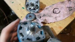 Китайская аккумуляторная УШМ"болгарка" 18В, копия макиты, под стандартные "макитовские" батареи.