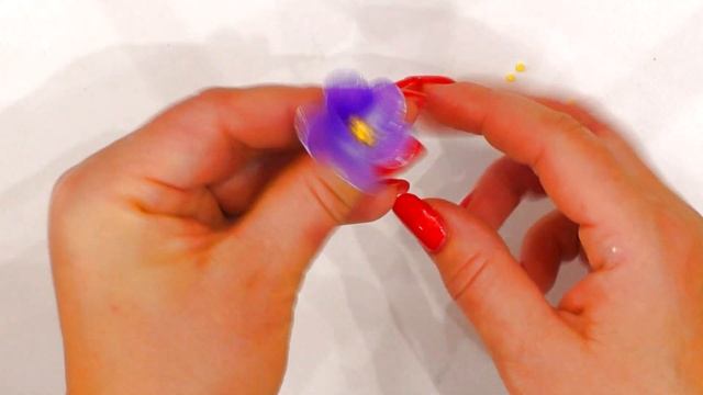 Как сделать Фиалка из капроновых колготок (нейлон) How to make flower DIY смотреть онлайн