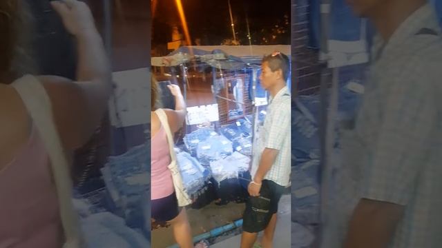 Около отеля кози бич смотреть онлайн