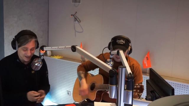 Народное радио (“Энгри Бардс”) - Если руки растут не из плечь смотреть онлайн