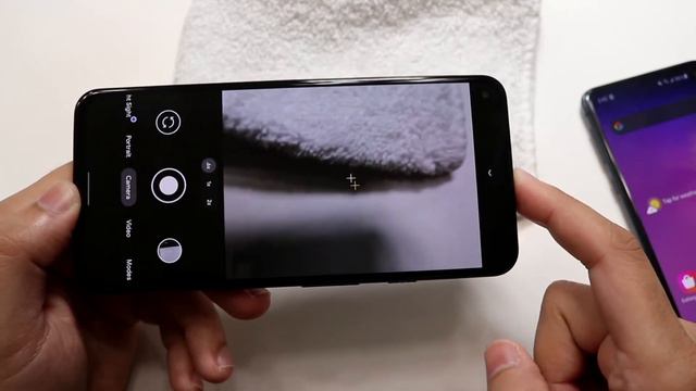 Google Pixel 5a Vs Samsung Galaxy S10e Camera Comparison смотреть онлайн