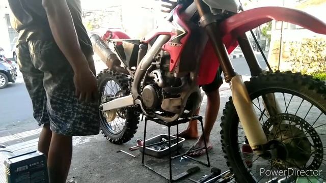 CRF 450 ENGKOL смотреть онлайн