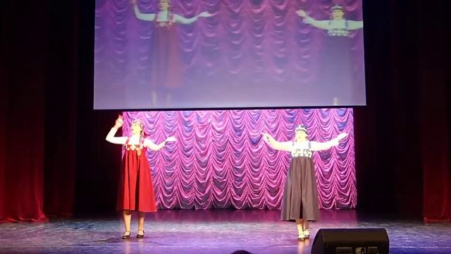 Жестовая песня:«Красно солнышко», исполнили Яна Мурыгина и Екатерина Соснина . Нижний Новгород. смотреть онлайн