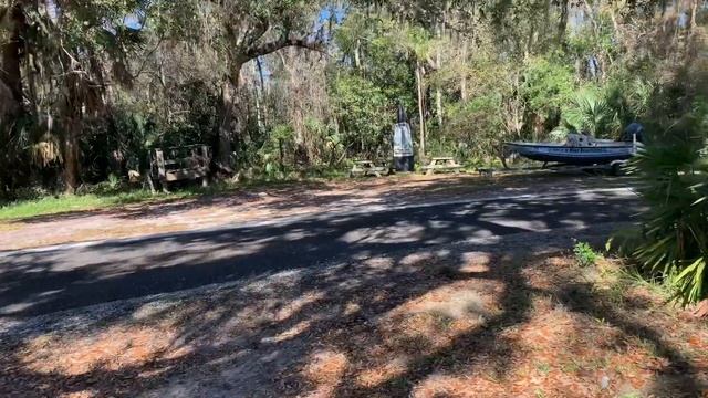 ? в ШУБЕ и ВАЛЕНКАХ на каяках ? АЛЛА ТОНИ  источник в джунглях Флориды США 22.02.2020