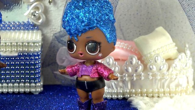 ЧЕЙ ПАПА ЛОЛ КРУЧЕ? Мультик про куклы лол сюрприз. LOL dolls смотреть онлайн
