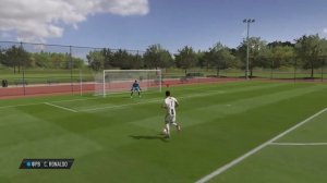 FIFA 19 / Тренировка Роналду