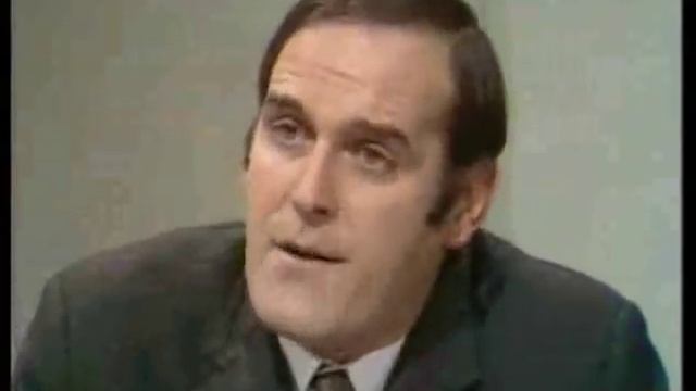 Silly Job Interview - Monty Python смотреть онлайн