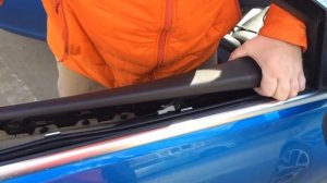 Opel Insignia- как снять обшивку двери и кнопки стеклоподъемников