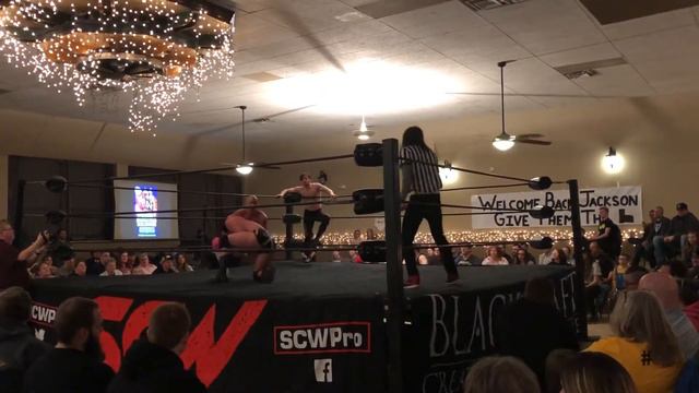 Vicious & Delicious VS Connor Braxton & Travis Titan смотреть онлайн