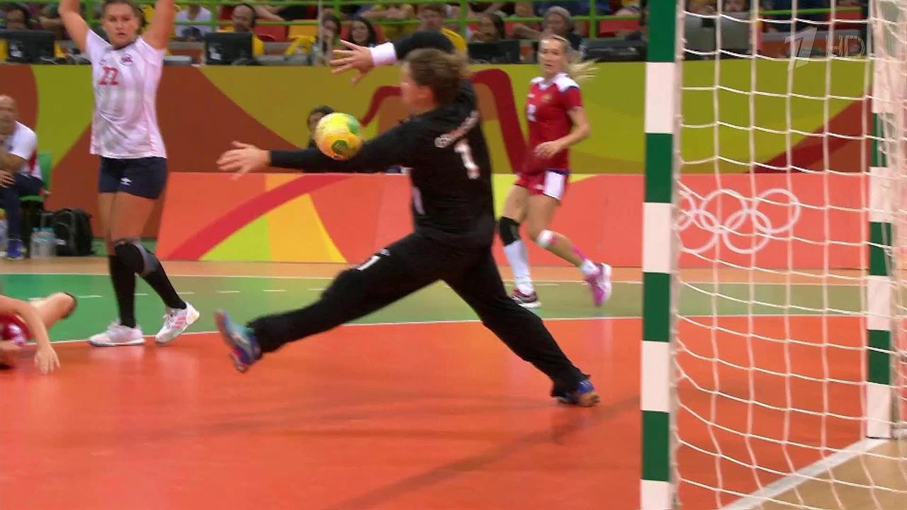 Одним из самых ярких и напряженных стал полуфинал по женскому гандболу на Олимпиаде в Рио